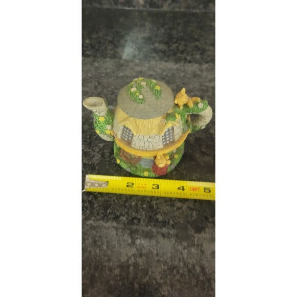 Vintage Miniature Cottage-Shaped Teapot With Lid and Kitties and Flowers - Picture 4 of 14